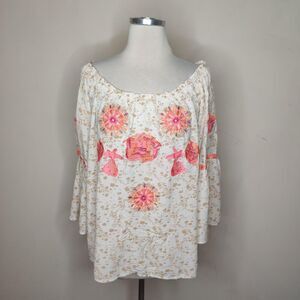 La Bellum Hillary Scott Floral Embroidered Blouse Top
